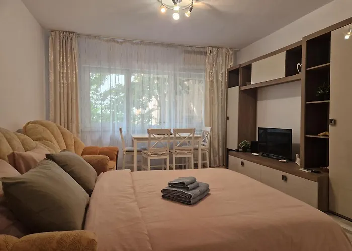 Center * بوخارست