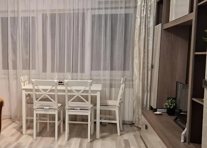 Center Apartment *